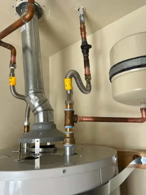 Water heater installation and plumbing repair in New Iberia